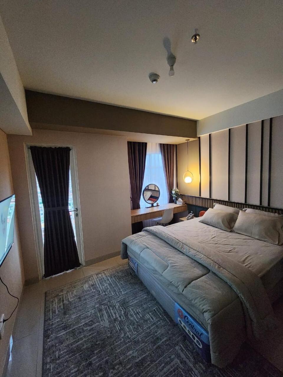 Spacious Comfortable Apartemen South Сурабая Экстерьер фото