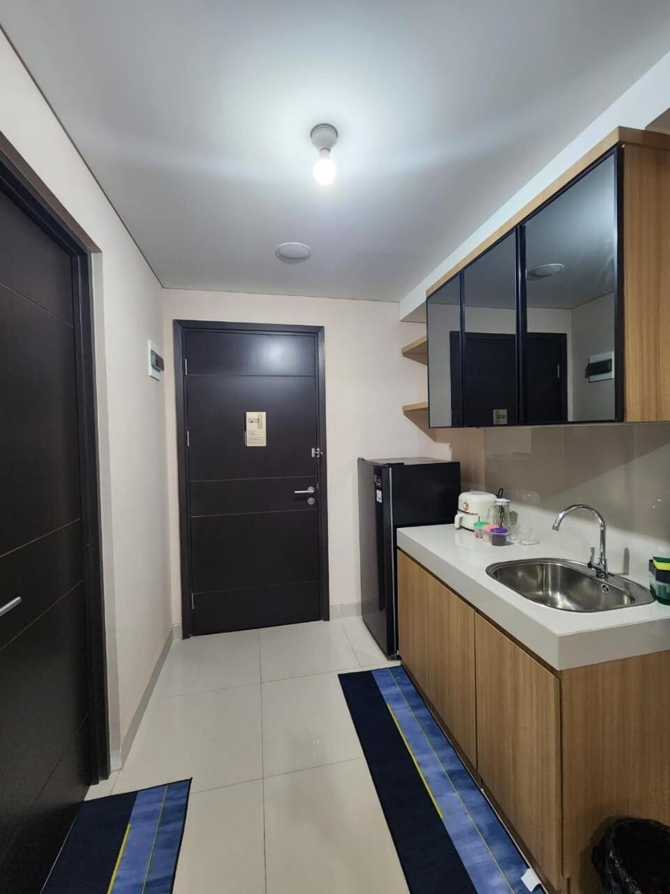 Spacious Comfortable Apartemen South Сурабая Экстерьер фото