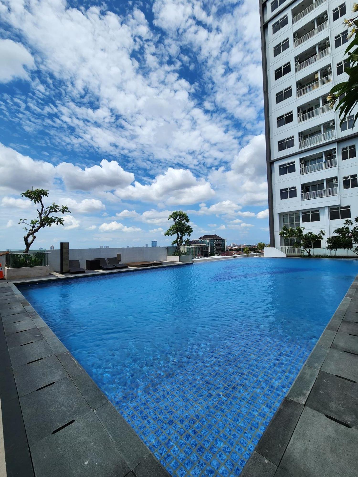 Spacious Comfortable Apartemen South Сурабая Номер фото